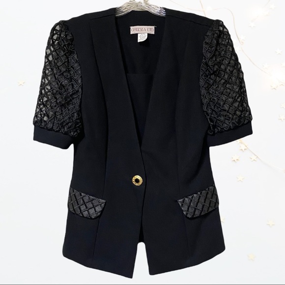 🖤Vintage Top with Organza Sleeves - Picture 2 of 9